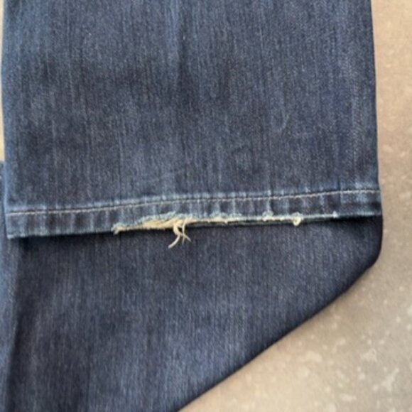 Armani Exchange Distressed Slim Fit Jeans – Size 31x32 - Picture 8 of 15